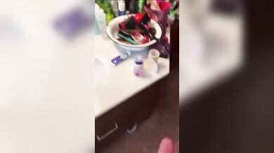 Ti darei il mio cazzone e te lo infileri tutto nel buco del culo