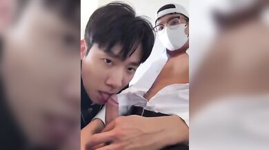 Ragazzo asiatico 18enne pompino selvaggio