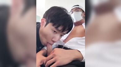 Ragazzo asiatico 18enne pompino selvaggio