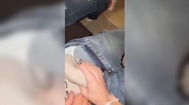 L’ultimo che resta sveglio vince e si diverte col sesso gay