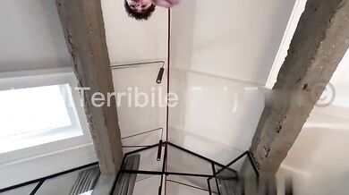 Ragazzo gay italiano inculato con forza dal suo personal trainer