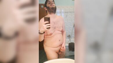 Nudo davanti allo specchio mi diverto col mio cazzone