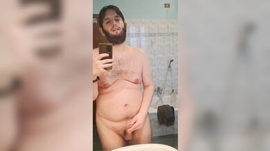 Nudo davanti allo specchio mi diverto col mio cazzone