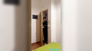 Seduce e sfonda il culo al twink 2005 conosciuto su Grindr