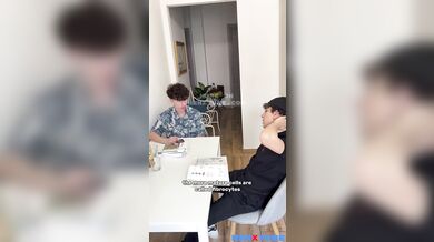 Il mio compagno di università non ha voglia di studiare ma di farsi scopare