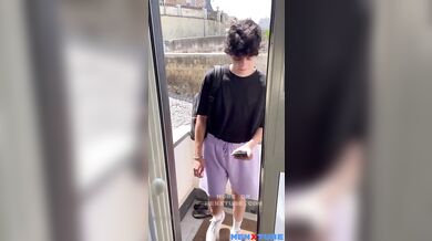 Sverginamento orale ed anale di una troia di Grindr