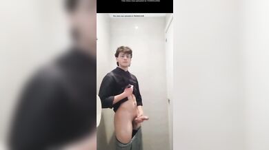 Renato ragazzo di Torino con cazzone xxxl