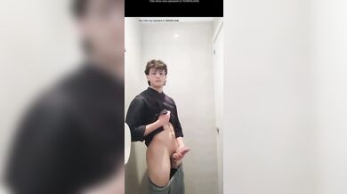 Renato ragazzo di Torino con cazzone xxxl