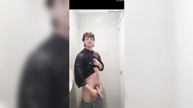 Renato ragazzo di Torino con cazzone xxxl