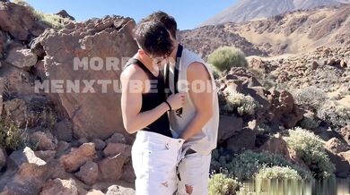 In vacanza in Arizona vicino Las Vegas due gay italiani scopano