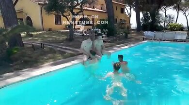 Orgia gay in riviera tra ragazzi milanesi benestanti