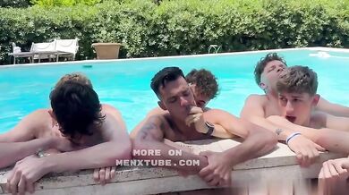 Orgia gay in riviera tra ragazzi milanesi benestanti