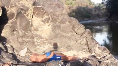 Trombata gay in una caletta i nriva al fgiume