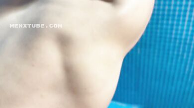 Biondo gay scopato in sauna dal suo migliore amico etero