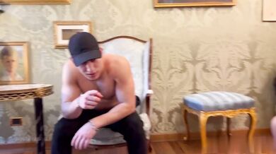 Kamasutra gay party per amici universitari gay