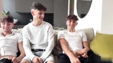 Ragazzi etero fanno provino porno gay per i loro social