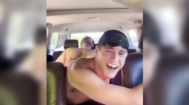Maturo incula giovane carino in carsex