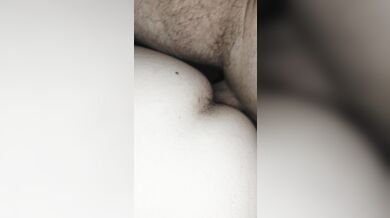 Daddy di grindr mi incula a casa mia di notte