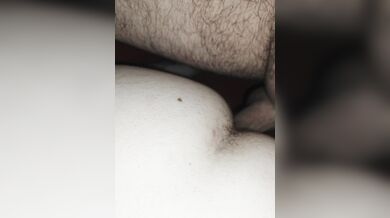 Daddy di grindr mi incula a casa mia di notte