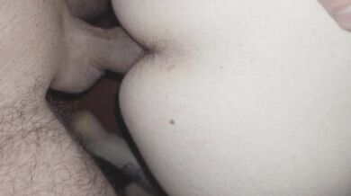 Lo prendo in culo dal mio daddy di grindr