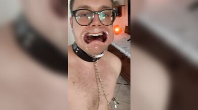 Sissy Gay troia anale scopata da un dildo grosso nero