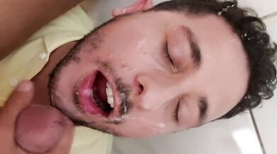 Schizzi in faccia per il mio amico porco