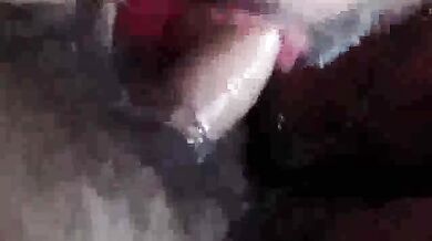 Chi di voi, vuole sbattermi il suo cazzo in bocca?