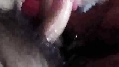 Chi di voi, vuole sbattermi il suo cazzo in bocca?