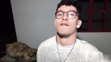 Che figata vedere questo colombiano che si SEGA fino a sborrare