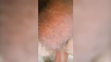 Tutto il giorno il ragazzo lo SCOPA e lui cavalca