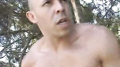 Pelato passivo ha voglia di cazzo dentro