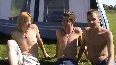 Orgia gay in campeggio
