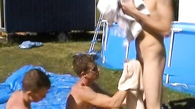 Orgia gay in campeggio