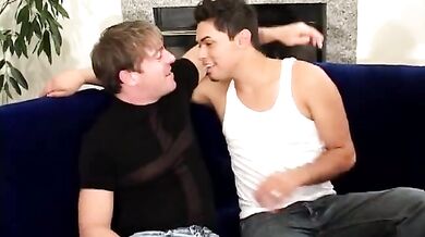 Coppia di fidanzati gay a provino porno