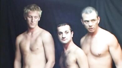 Trio gay fa un orgia omosex