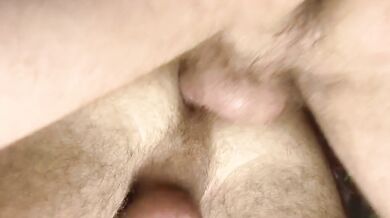 Agente immobiliare italiano gay