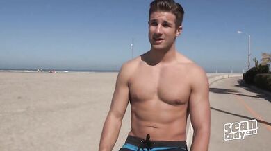 Bellissimo figo gay si masturba