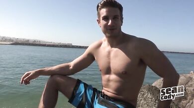 Bellissimo figo gay si masturba