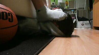 Odora i calzini dell'amico omosessuale