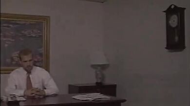 Bel ragazzo gay inculato dal direttore della prigione