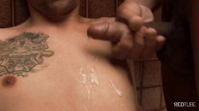 Cazzi gay che schizzano sborra