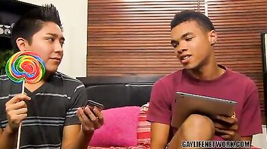 Scopata interrazziale fra tre twink