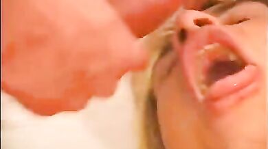 Tre giovani amici gay trombano