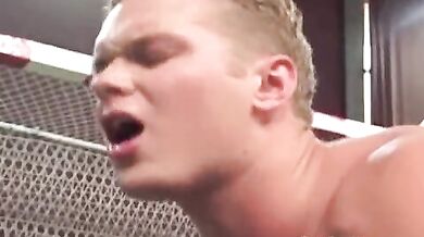 Muscolosi atleti gay dai cazzi duri