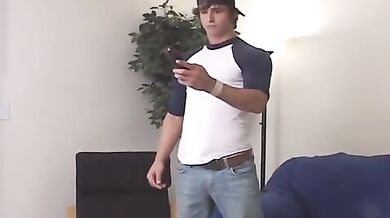 Bel ragazzo cazzuto si sega