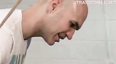 Video porno gay di tortura ad etero