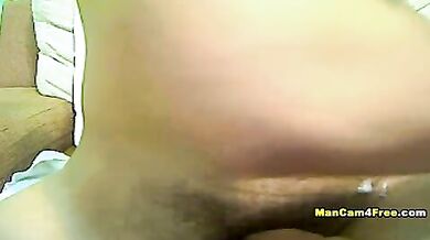 Bruno con gli occhiali si sega in cam