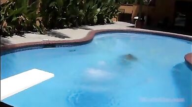 Macho latino sexy sborrata outdoor