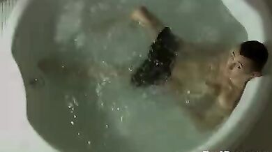 Sesso gay al centro benessere