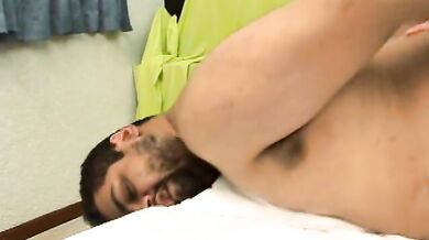 Bruno grasso si fa inculare da ragazzo snello